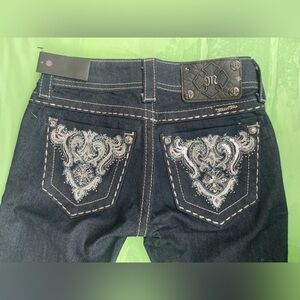 LOW RISE Miss Me Dark Blue Jeans with Silver & White Embroidered Pockets NEW 23